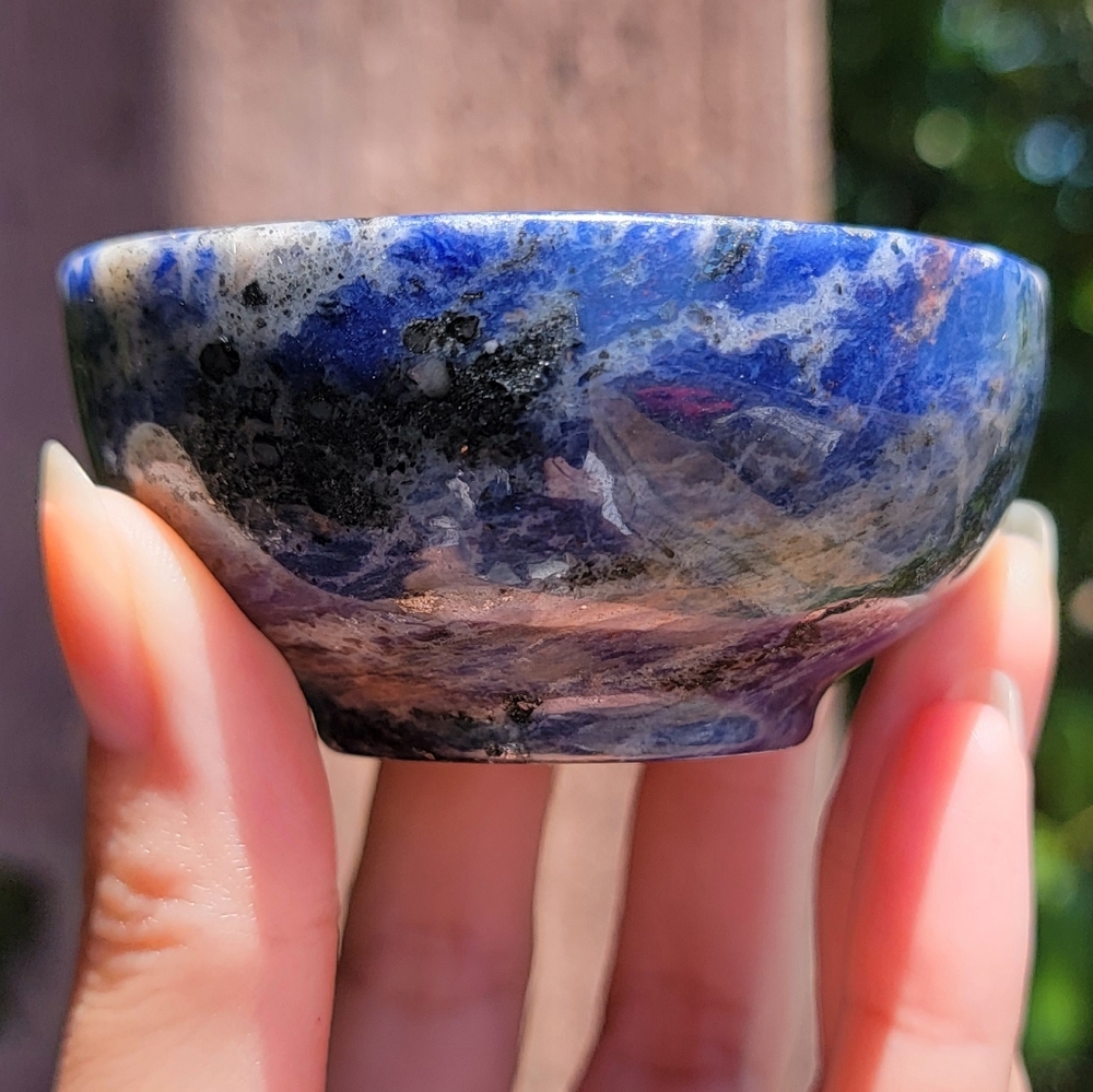 NEW 2.625" x 1.375" x 162G SODALITE WITH HEMATITE BOWL